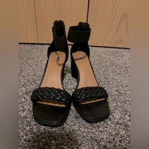 White Mountain Backer Heel Sandal, Size 9